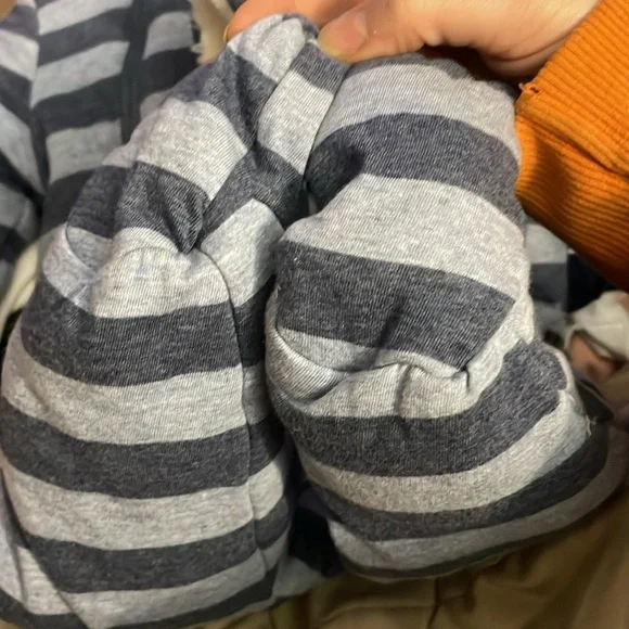 GAP - Picture 5 of 9